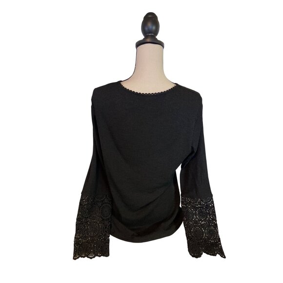 Womens Henley Top Large Black Bell Sleeve Crochet Cuffs Button Ribbed Knit Goth - Picture 2 of 8